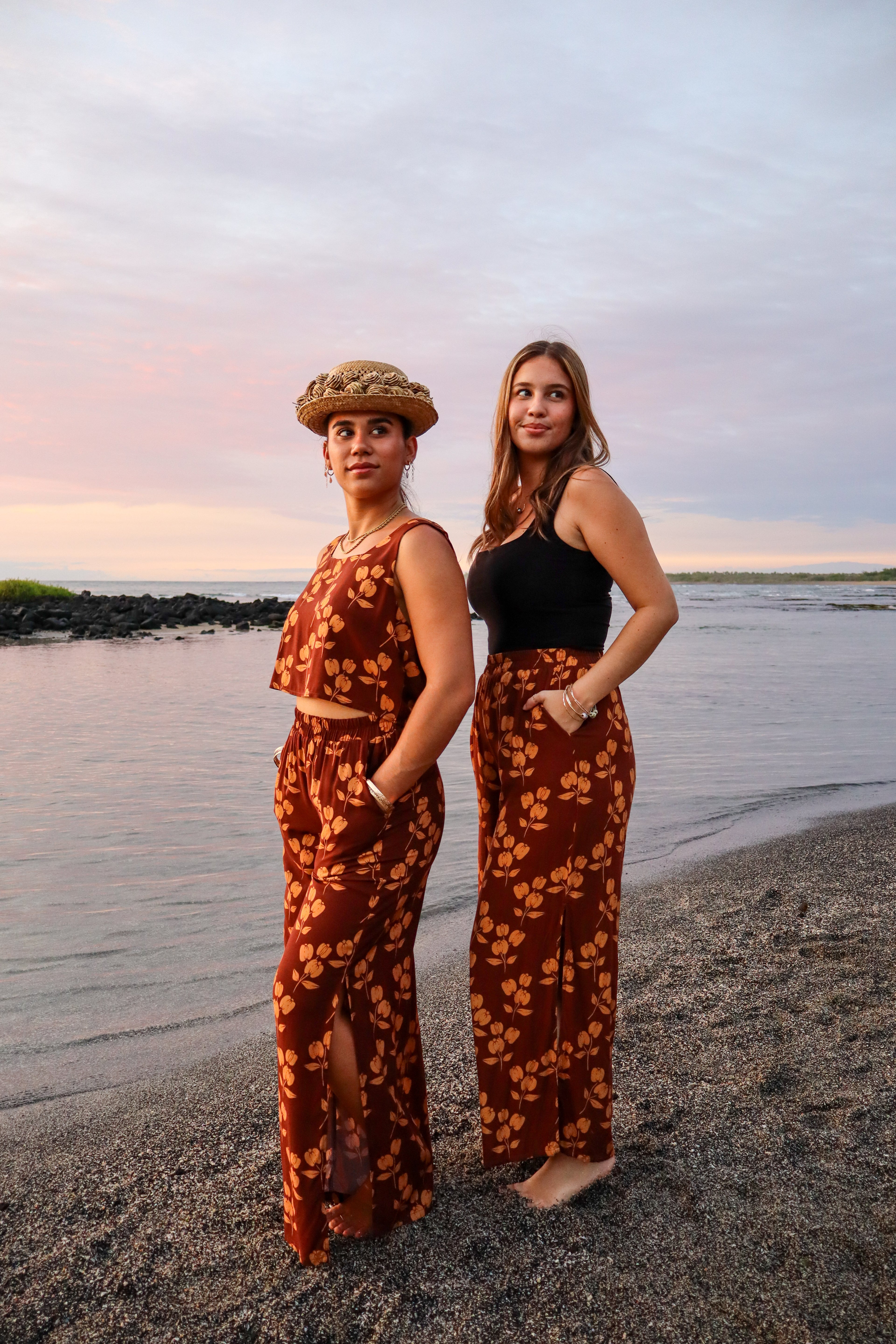 Dainty A'ali'i Womens Pants