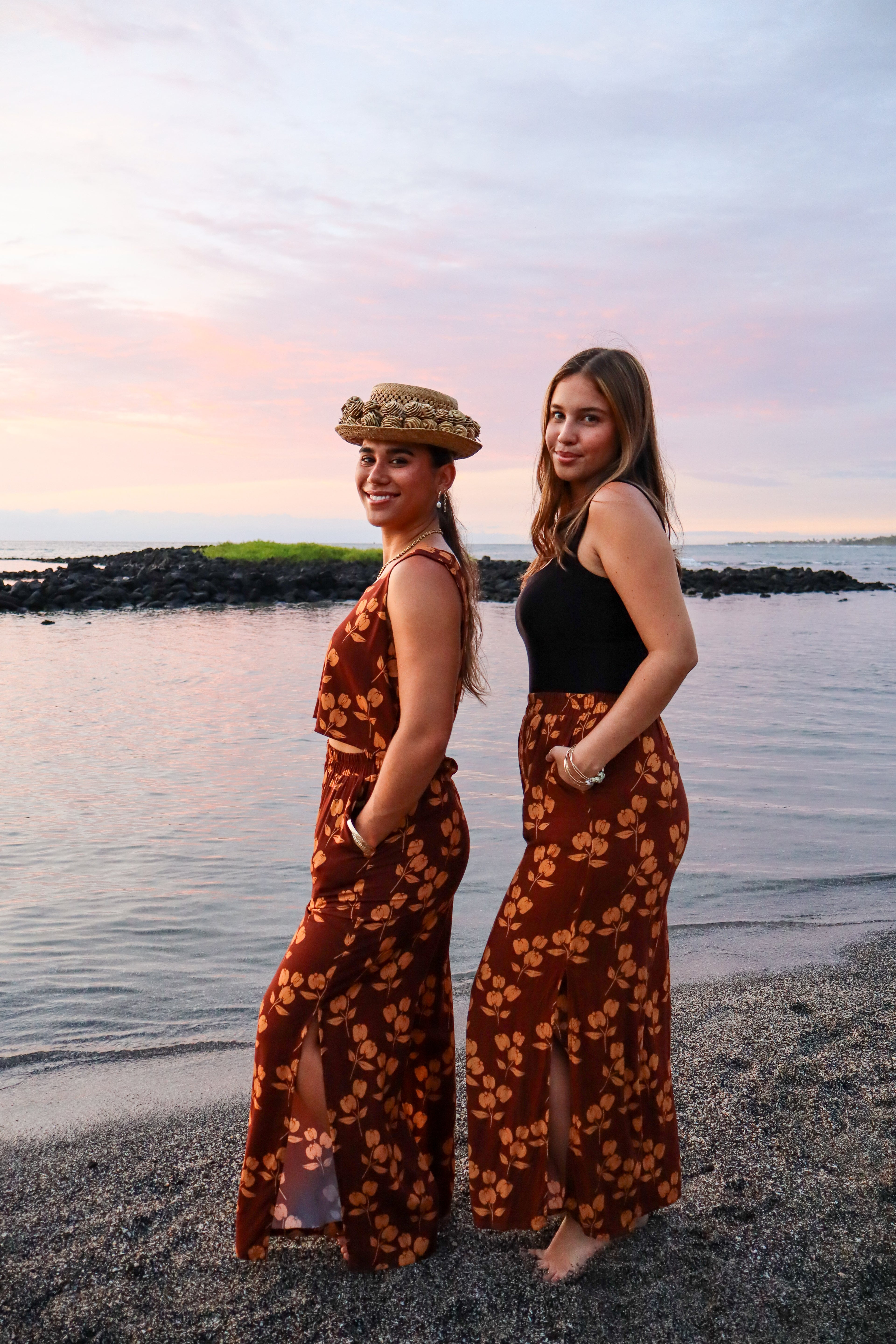 Dainty A'ali'i Womens Pants